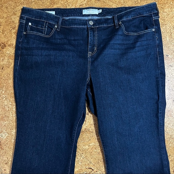 Torrid Premium Slim Boot Jeans Sz 26 Short - Picture 7 of 14
